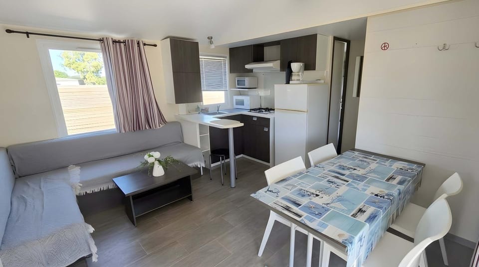 Acogedora casa familiar a pasos de la playa piscina y wifi House in El Palmar de Vejer