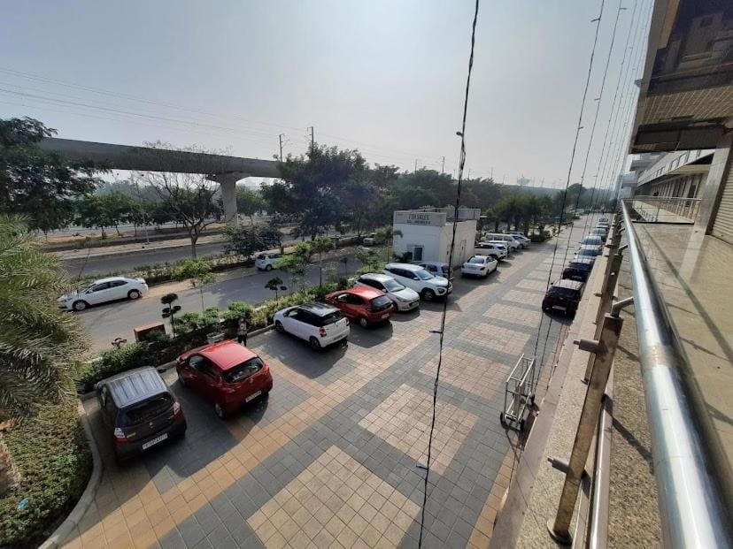 Nestia Stay Near Expo Mart & Metro Pari Chowk Apartment in Uttar Pradesh