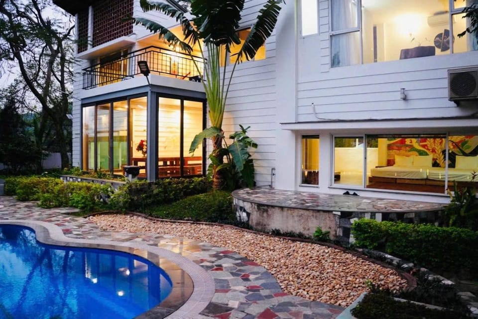 Guitar DC Homestay Suitable for 12 to 18 people House in Hanoi