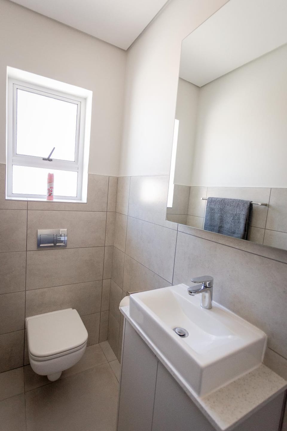 Toilet, Bathroom, towels