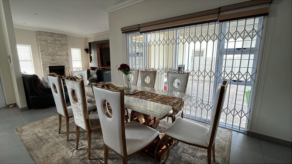 KwaNolz Apartment in Cape Town