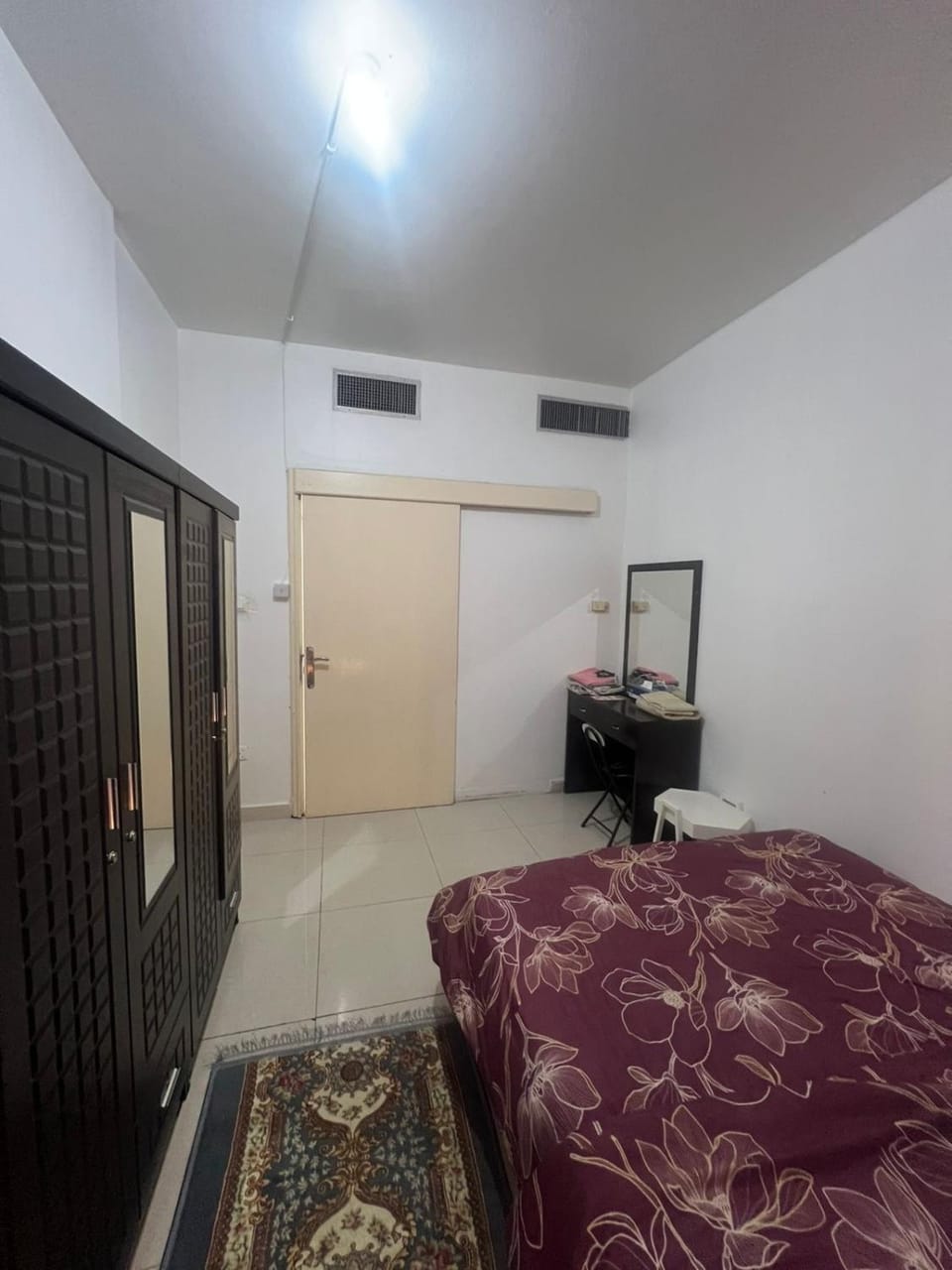 Everest Private Room in 1BHK Apartment Apartment in Abu Dhabi