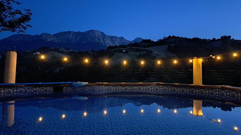 Mountain view, Swimming pool