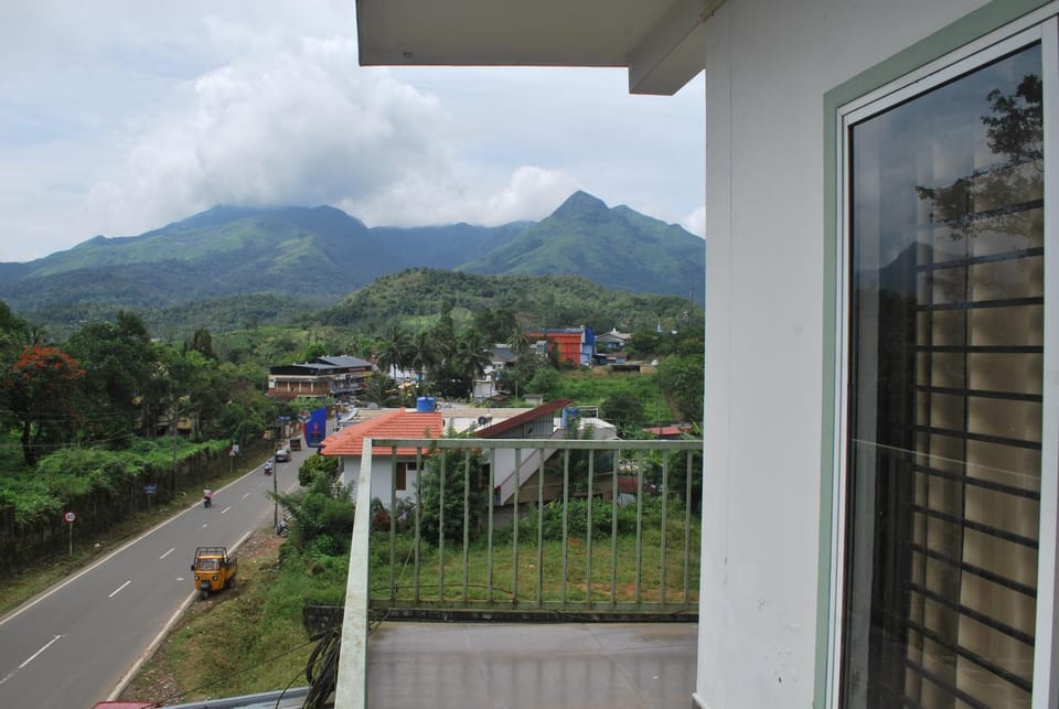 Vista Chembra Service Apartment 20B Apartment in Kerala