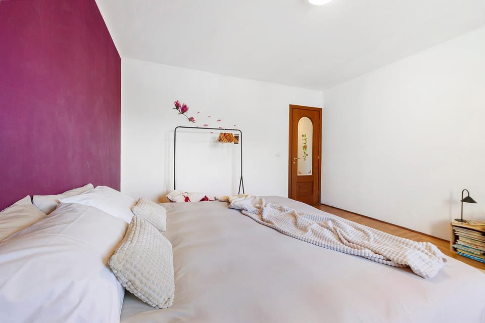 Living room, Bedroom