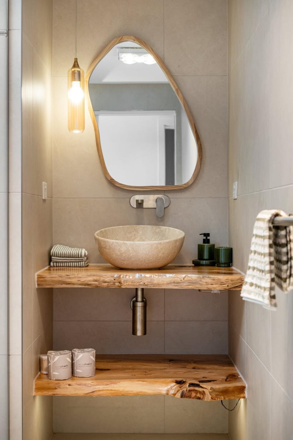 Mellow mountains, boutique beach house House in Portarlington