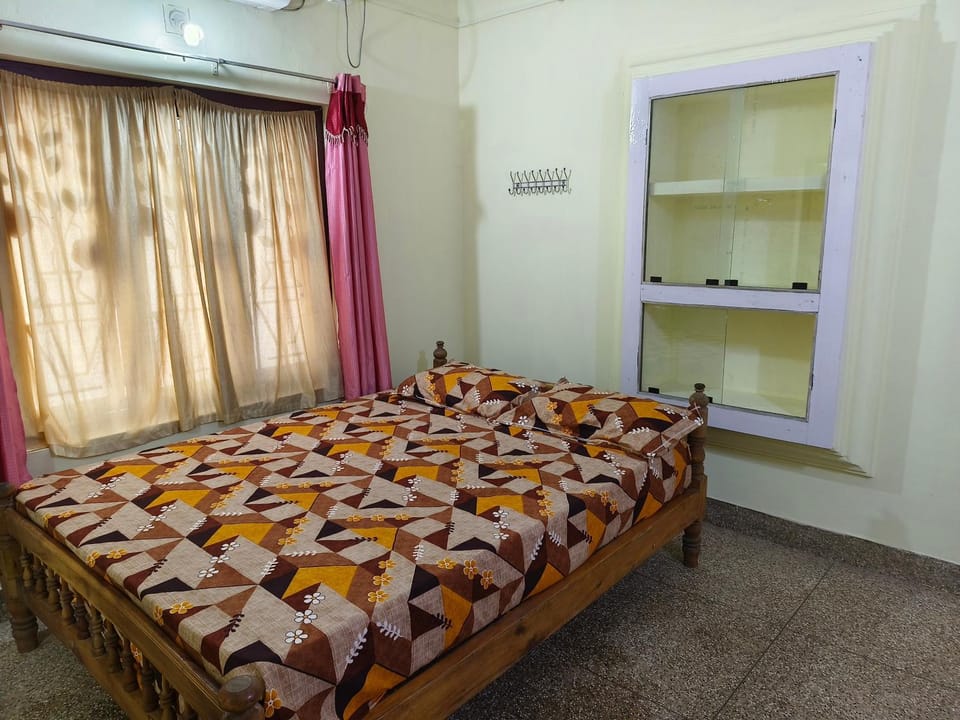 Bed, Photo of the whole room, Bedroom, wardrobe