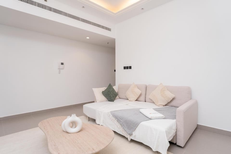 Bed, Living room