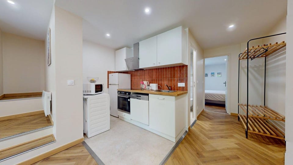 Kitchen or kitchenette, stove