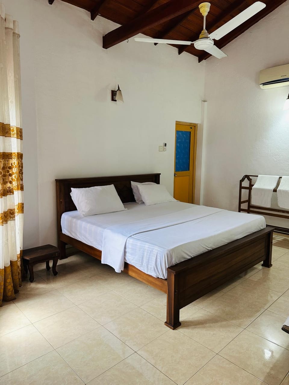 LakeNest Private Villa In Tangalle Villa in Tangalle