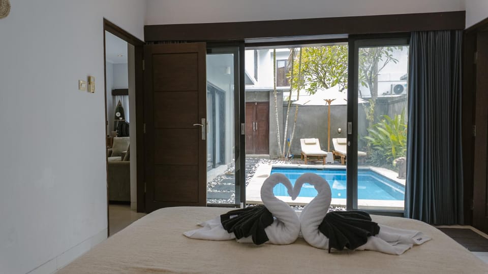 Bed, Bedroom, Pool view, Swimming pool, sunbed
