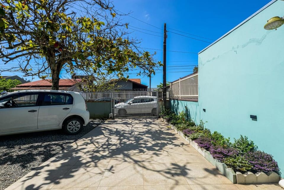 Recanto do Vô Bibi, pé na areia e no Beto Carreiro Word House in Navegantes