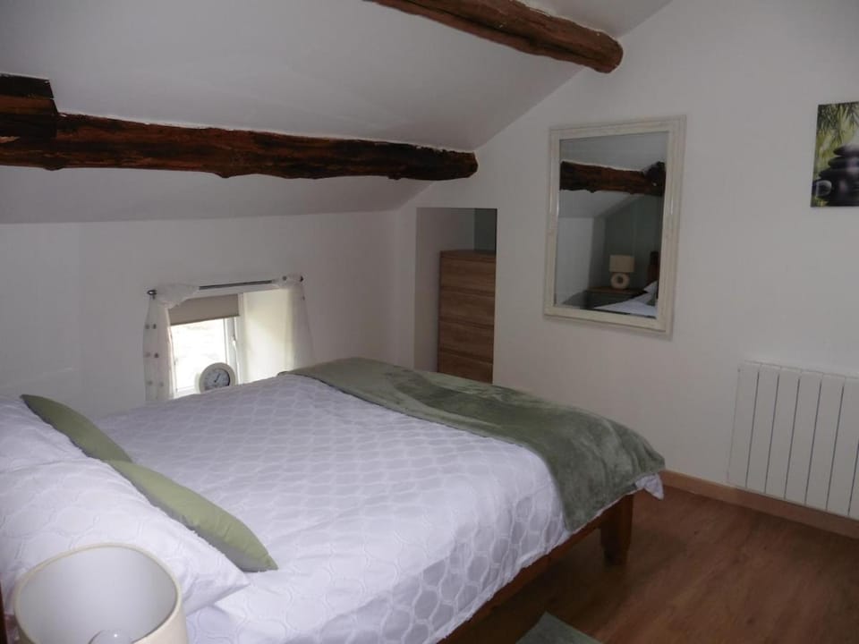 tillys Cottage Apartment in Nouvelle-Aquitaine