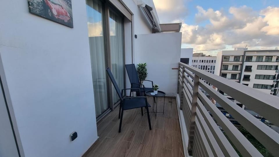 Suite Cozy Design Suite Maarif, Close to Ain Diab Apartment in Casablanca