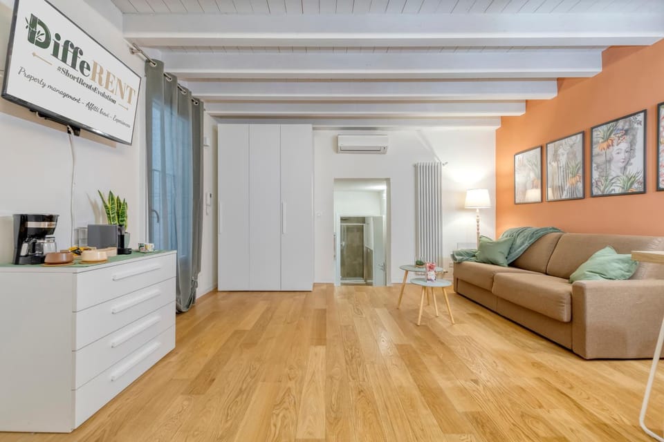 TV and multimedia, Living room, air conditioner