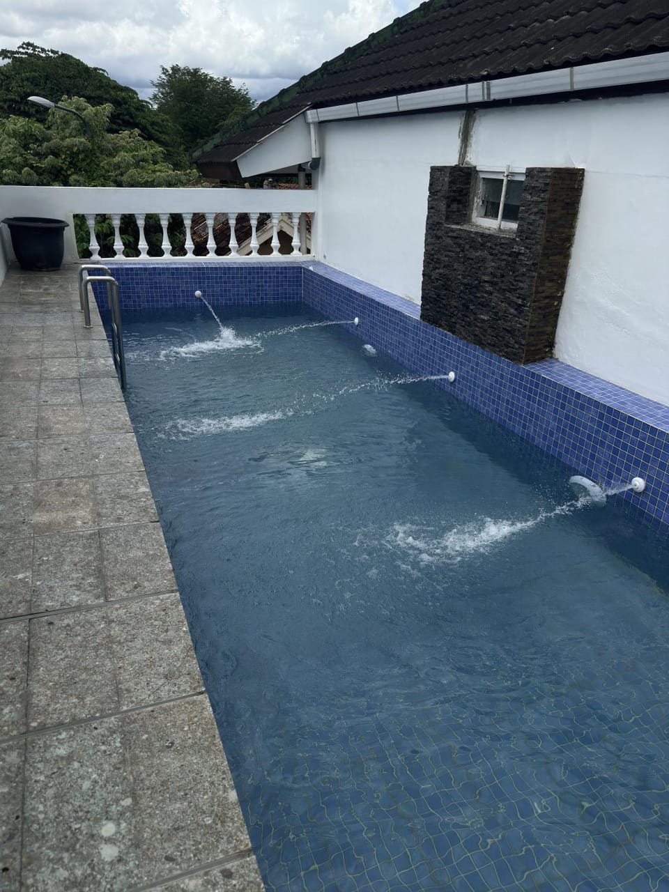 Swimming pool, Swimming pool