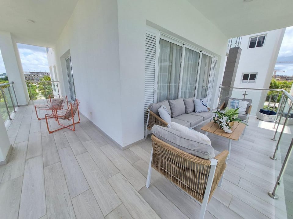 Corner 2BDR in Coral Bay 2 in front of Hard Rock Apartment in Punta Cana