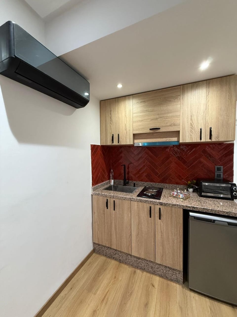 Kitchen or kitchenette, minibar, pet friendly, stove