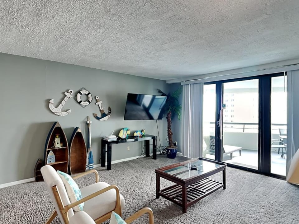 TV and multimedia, Balcony/Terrace, Living room, Seating area, furniture