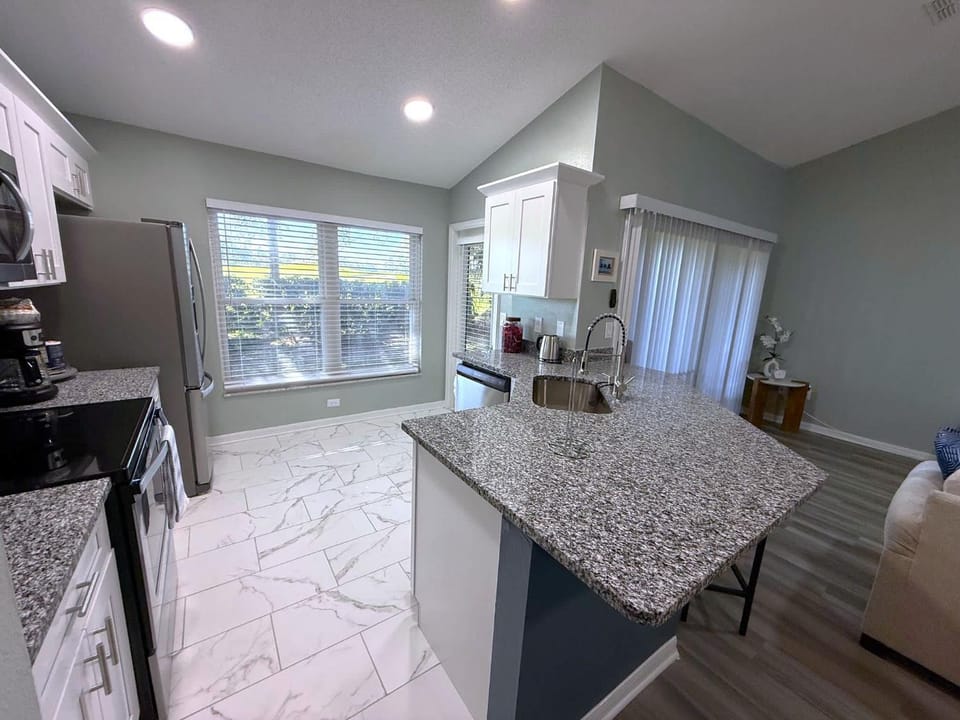 Beautiful Remodeled Townhome in Southern Dunes House in Haines City