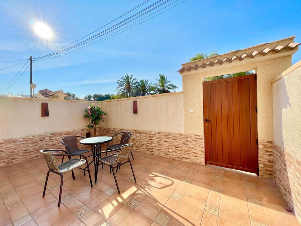 Calas Blancas Torrevieja by Villas&You House in Torrevieja