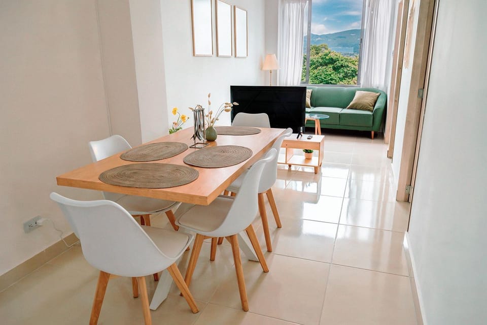 TV and multimedia, Living room, Dining area