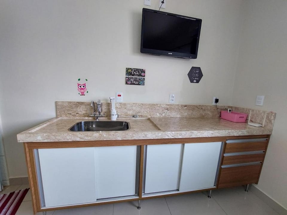 TV and multimedia, Kitchen or kitchenette, minibar