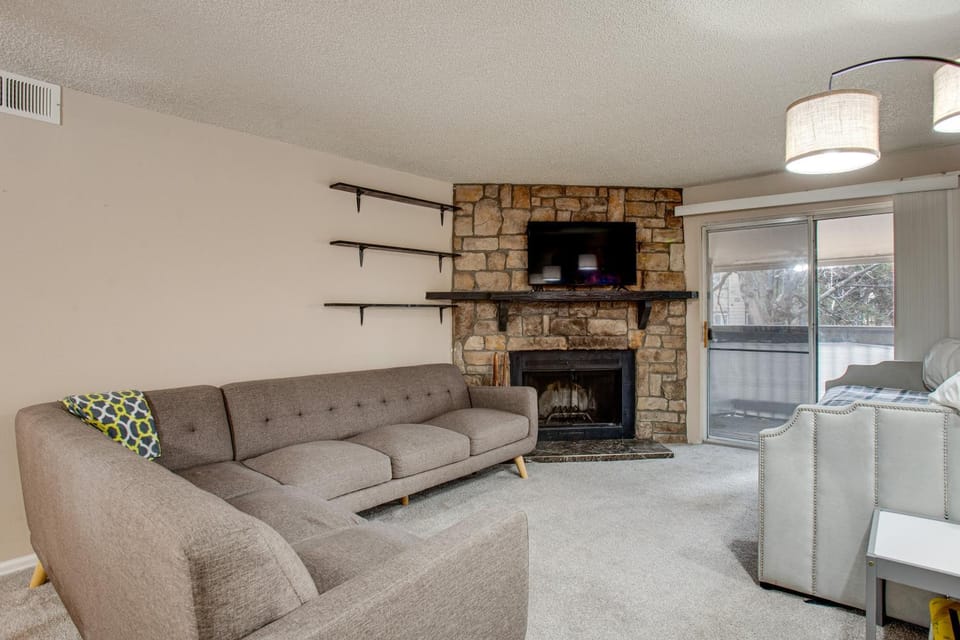 3 Mi to Buckley: Convenient Condo in Aurora House in Aurora
