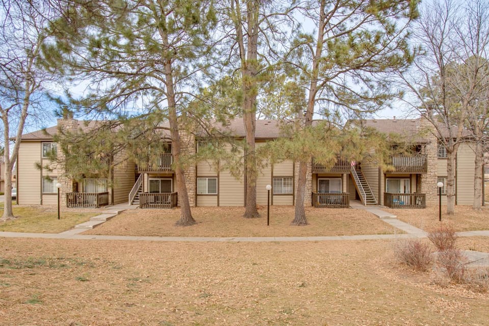 3 Mi to Buckley: Convenient Condo in Aurora House in Aurora