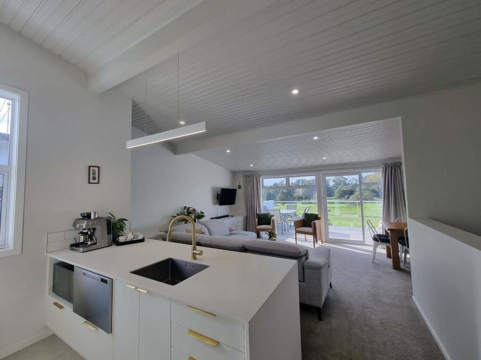 Luxury Town house with fabulous views House in Hamilton