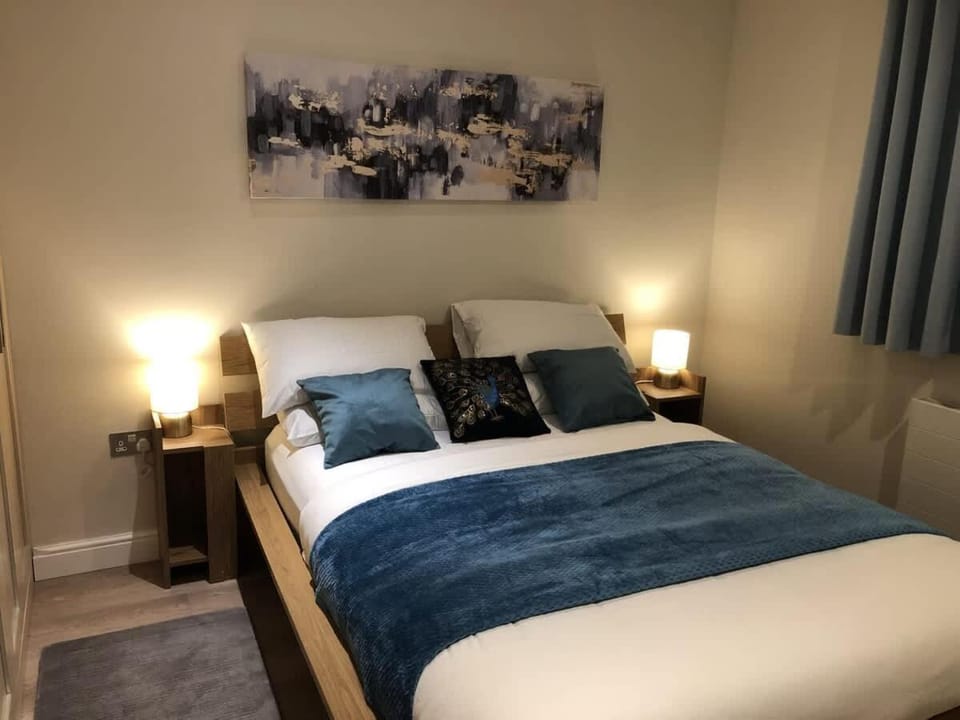 Quiet 2 Bed in Central Wimbledon Sleeps 6 Apartment in London