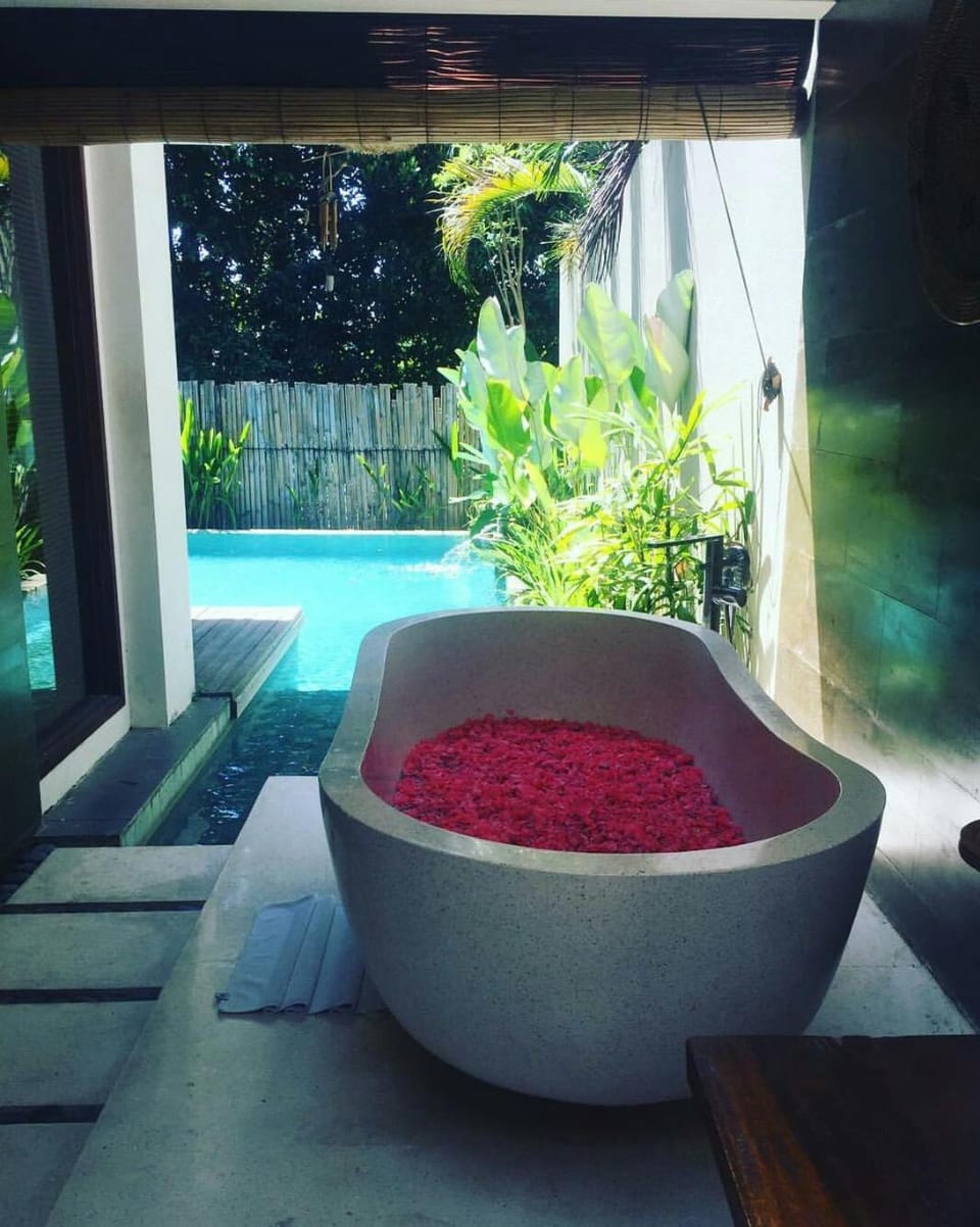 Bathroom, Bath