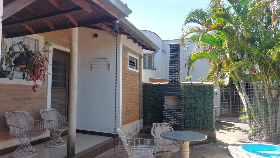 Chalé Charmoso em São João da Boa Vista- SP House in State of São Paulo