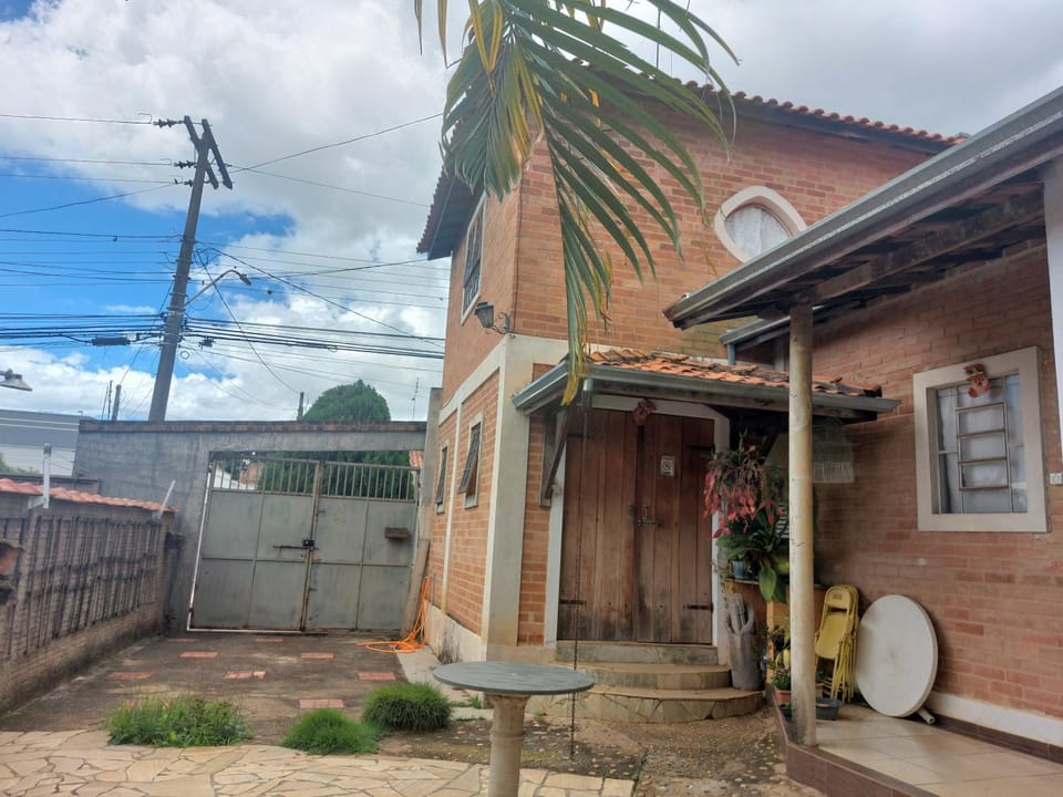 Chalé Charmoso em São João da Boa Vista- SP House in State of São Paulo