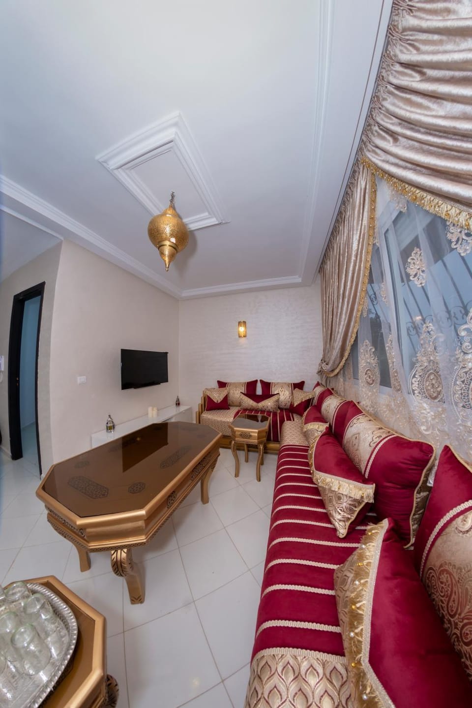 Royal Deluxe Fez Apartment in Fez-Meknès