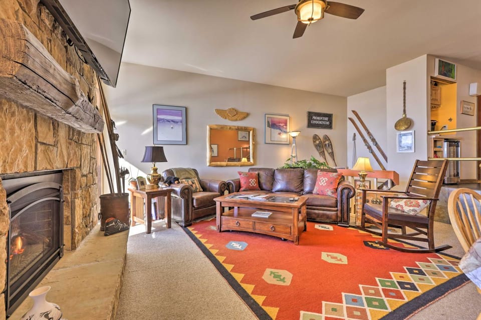 Cozy Condo w/ View, Walk to Steamboat Ski Resort! House in Steamboat Springs