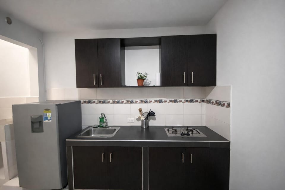 Kitchen or kitchenette, pet friendly, stove