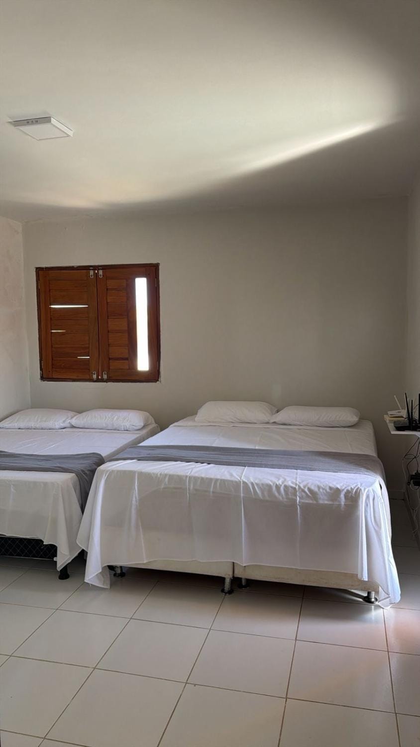 Casa em Barra de São Miguel, em condomínio com quatro duplex e área de lazer comuns House in State of Alagoas, Brazil
