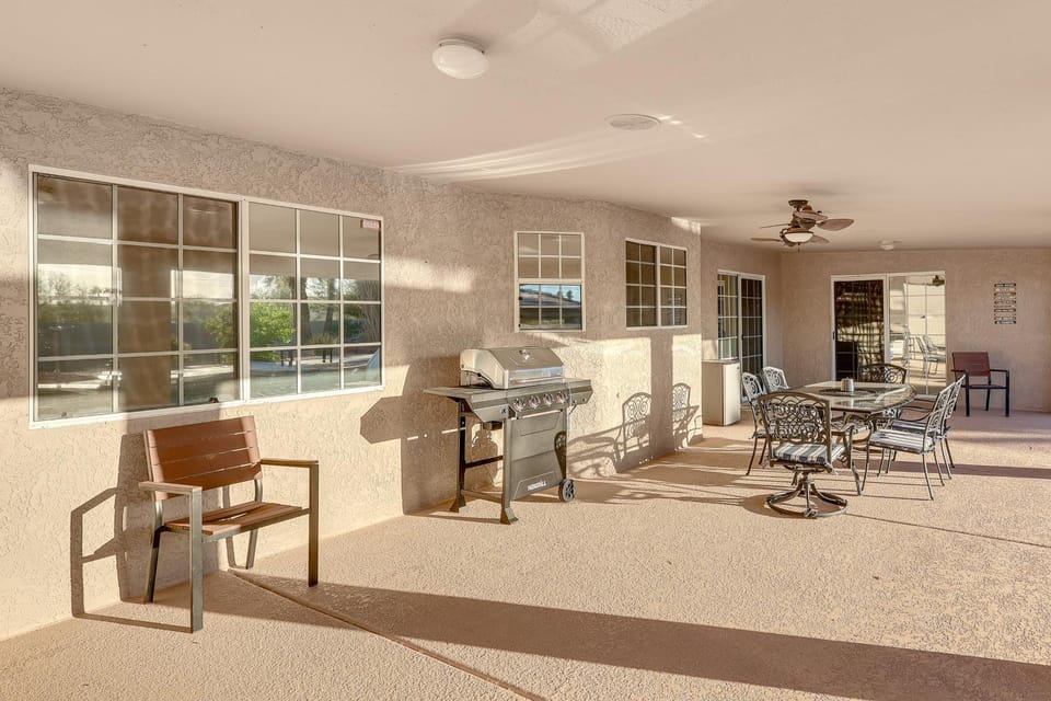 Private Pool, Spa! Updated Home Near London Bridge House in Lake Havasu City