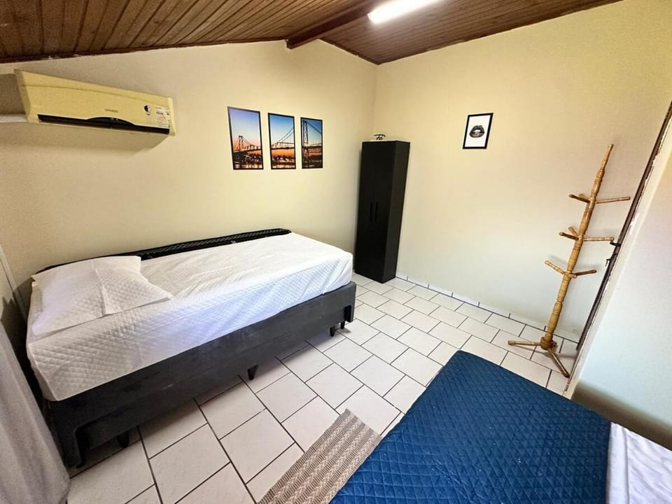 Sobrado Super conforto c Churrasqueira House in Florianopolis