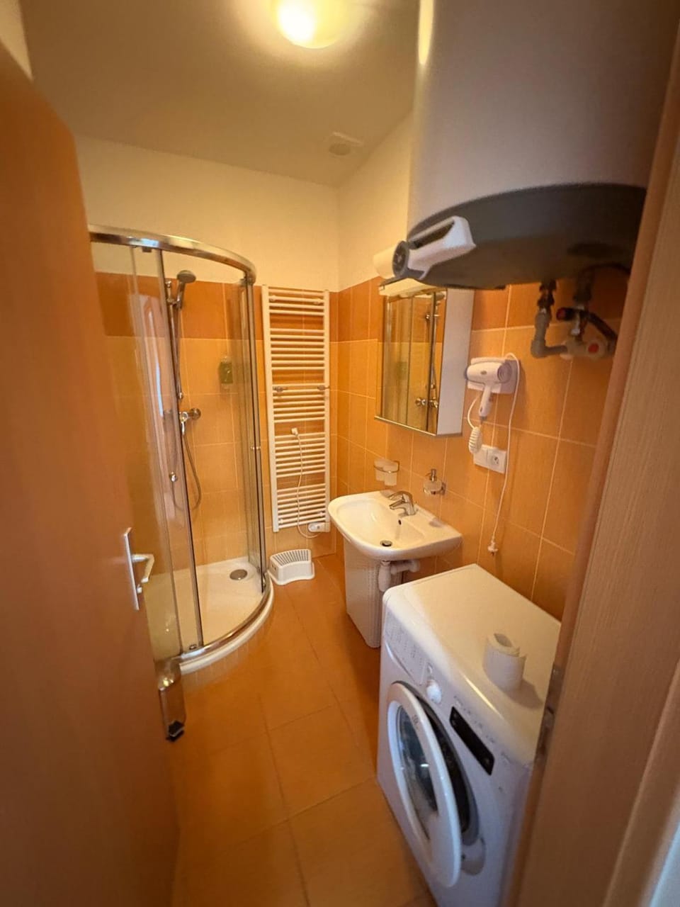 Shower, Bathroom, towels