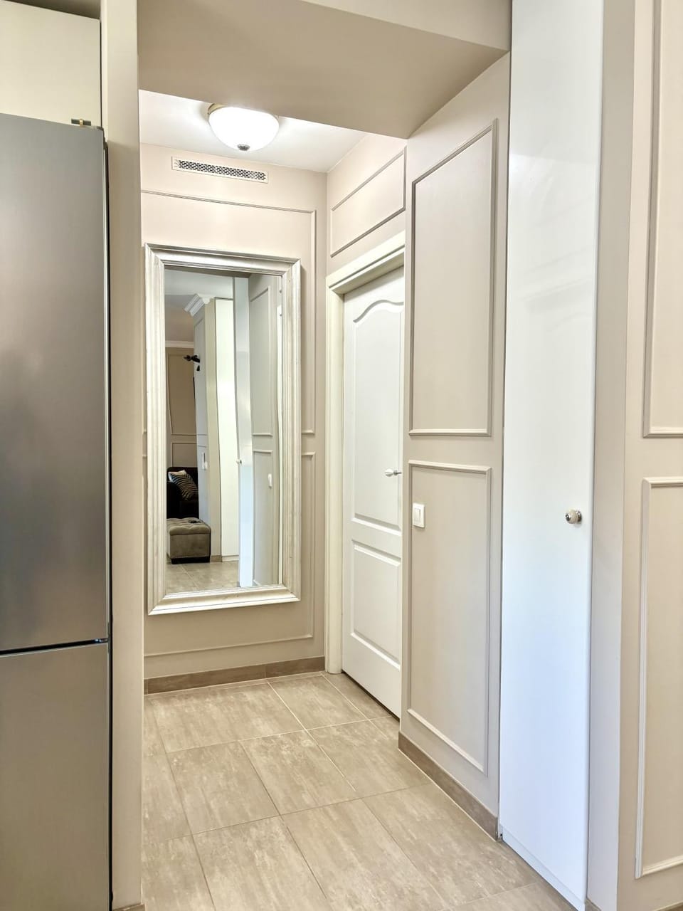 Chłodna Premium 2-Bedroom Apartment, City Center Apartment in Warsaw