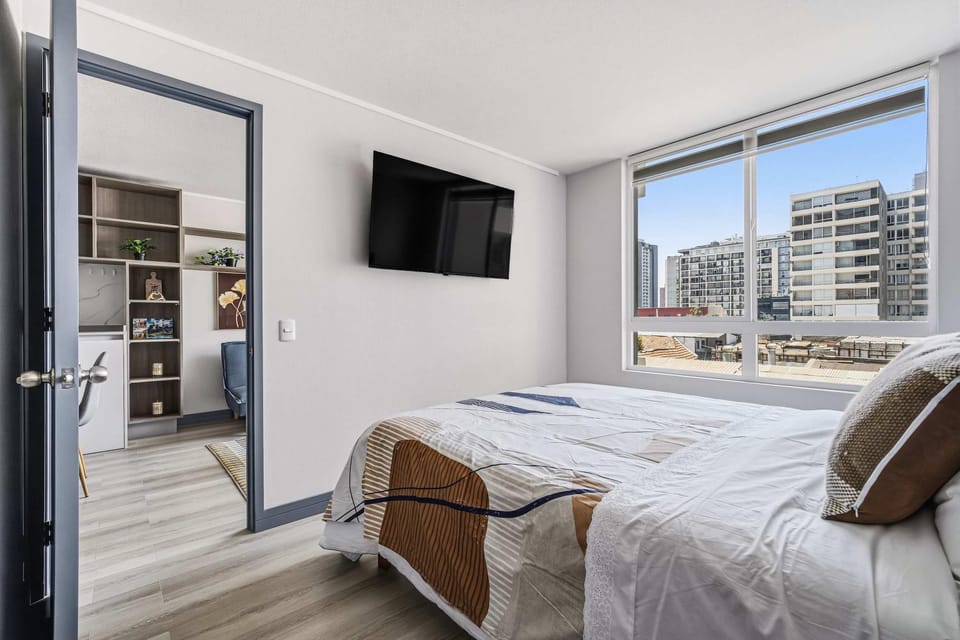Moderno y nuevo cerca del metro Irarrazabal Apartment in Santiago
