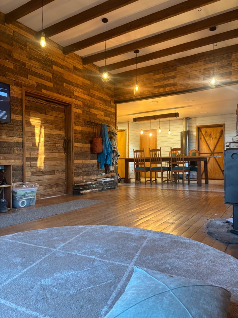 TV and multimedia, Kitchen or kitchenette, Living room, Dining area