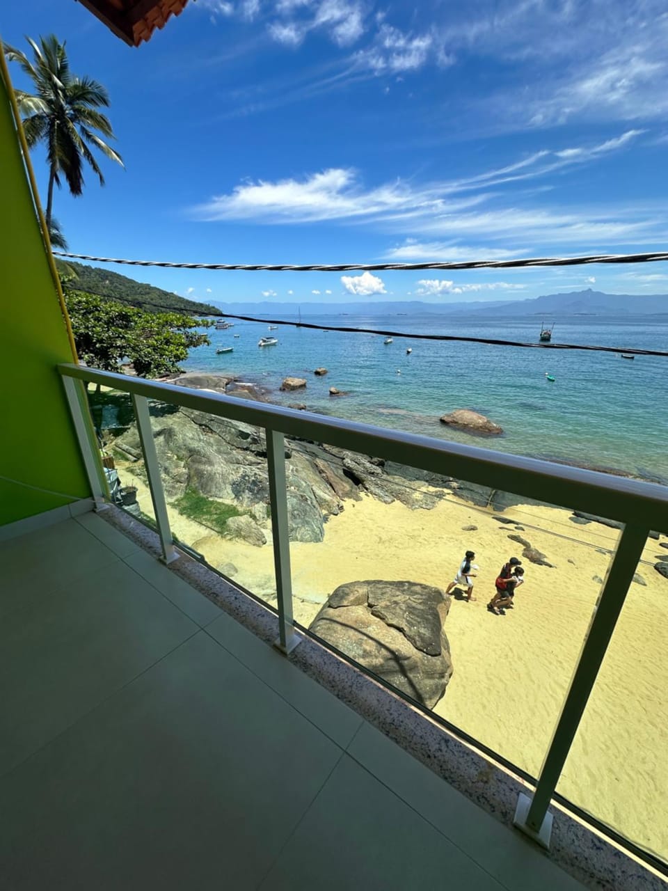 Araçatiba Praia Flats Apartment in State of Rio de Janeiro