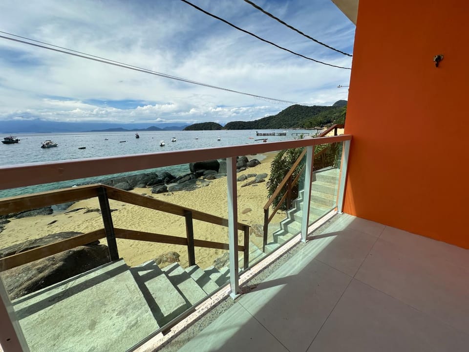 Araçatiba Praia Flats Apartment in State of Rio de Janeiro
