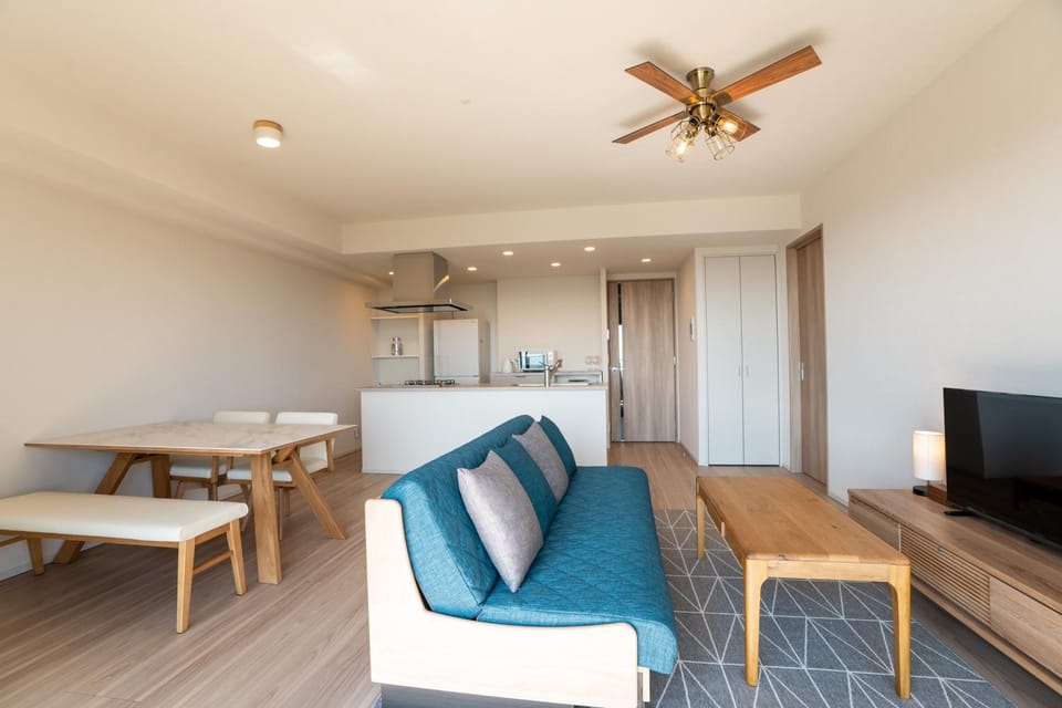 Ocean View& Bath room with 70m2 and more at 12F モンドミオ沖縄 Hotel in Okinawa Prefecture