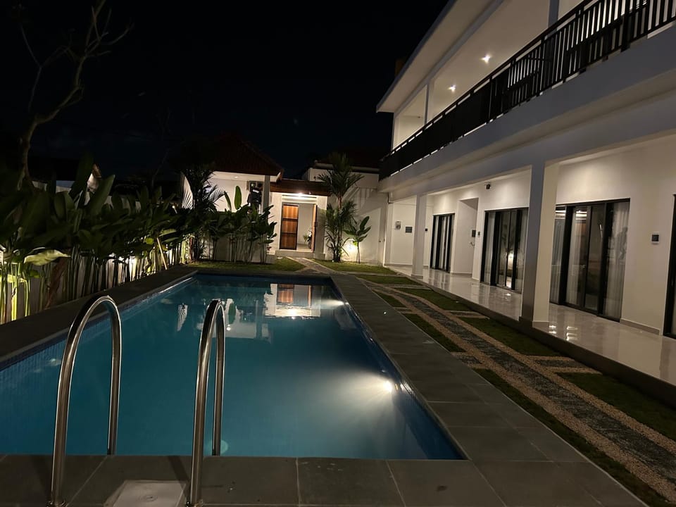 Night, Swimming pool