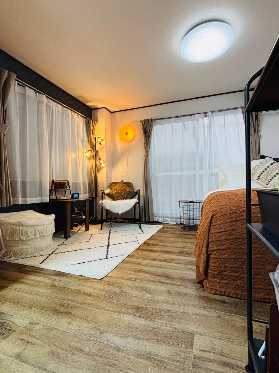 Seating area, Bedroom