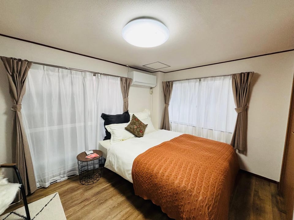 Living room, Bedroom